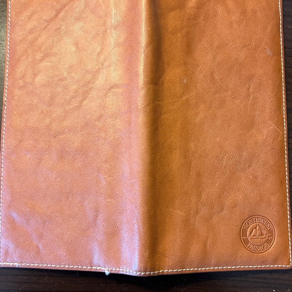 Noth West Passage, men's wallet, made of Northern Steer hide, made in Canada - Picture 3 of 7